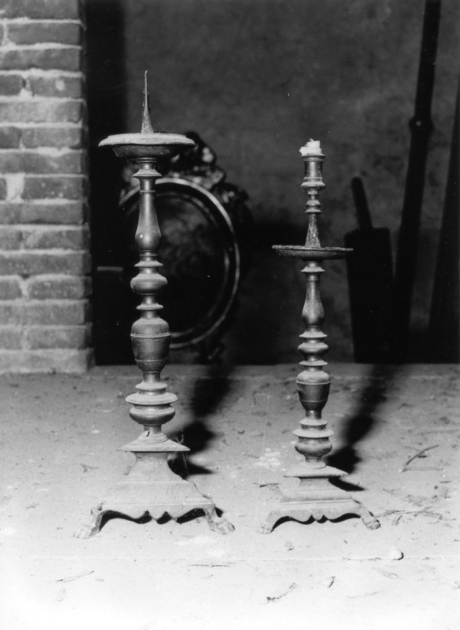 candeliere d'altare, serie - bottega lucchese (fine sec. XVII)