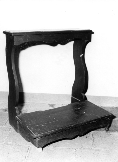 inginocchiatoio - bottega lucchese (sec. XIX)