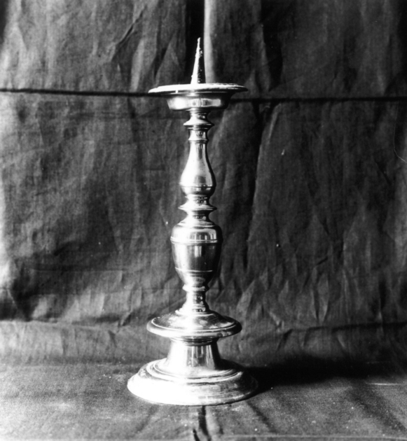 candeliere, serie - bottega versiliese (sec. XVII)