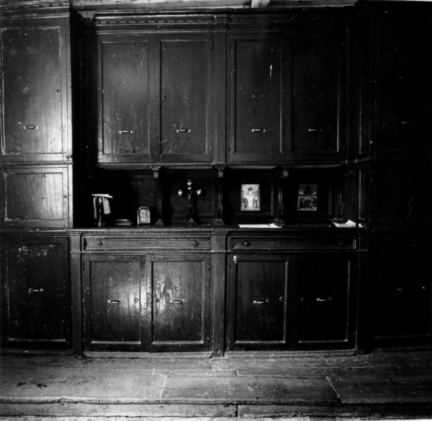 mobile da sacrestia - ambito versiliese (sec. XIX)