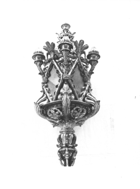 lanterna processionale, serie - bottega versiliese (sec. XIX)