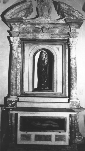 altare - ambito apuoversiliese (sec. XVII)