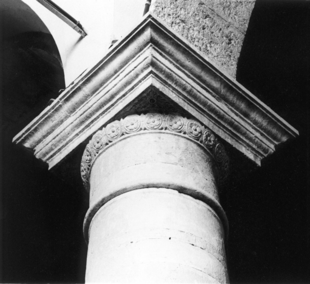 capitello - ambito apuoversiliese (inizio sec. XVI)