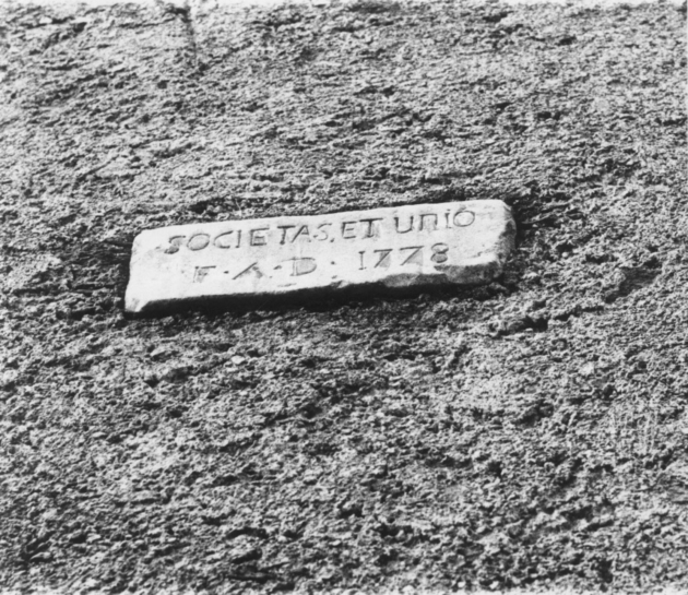 lapide - ambito apuoversiliese (sec. XVIII)