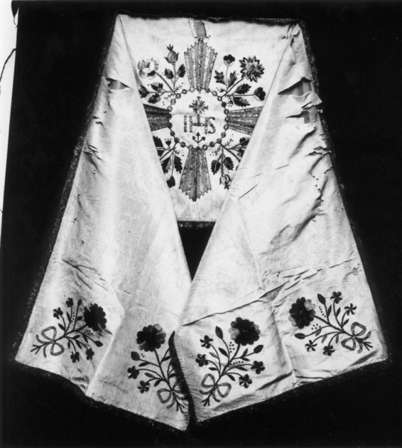 velo omerale - manifattura lucchese (fine/inizio secc. XVIII/ XIX)