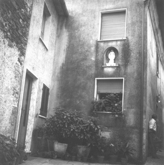 MADONNA E CHERUBINI (statuetta devozionale) - ambito apuoversiliese (sec. XIX)