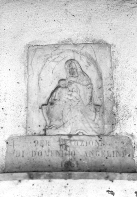 MADONNA CON BAMBINO (rilievo) - ambito apuoversiliese (sec. XIX)