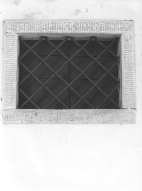 finestra, serie - ambito apuoversiliese (prima metà sec. XIX)