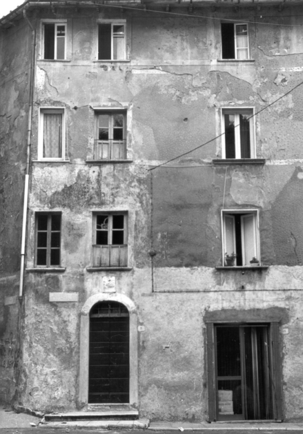 Madonna e San Michele Arcangelo (rilievo) - ambito apuoversiliese (sec. XVIII)