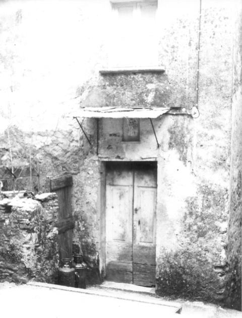 MADONNA CON BAMBINO (rilievo) - ambito apuoversiliese (sec. XVIII)