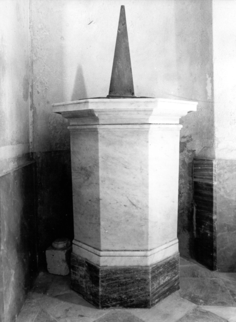 fonte battesimale - ambito lucchese (sec. XVIII)