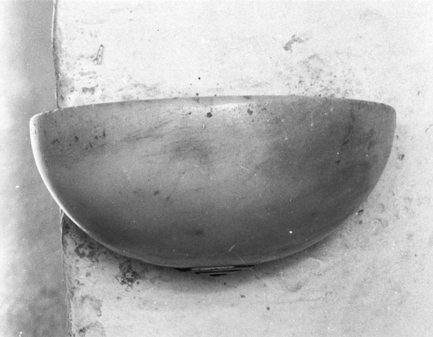 acquasantiera da parete - ambito lucchese (sec. XVIII)