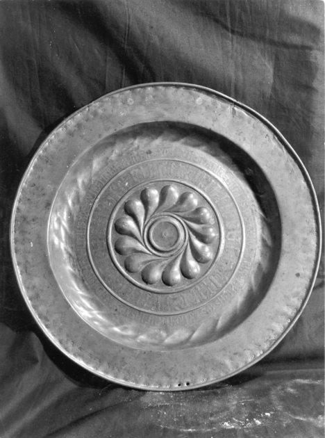 bacile - bottega fiamminga (fine sec. XV)