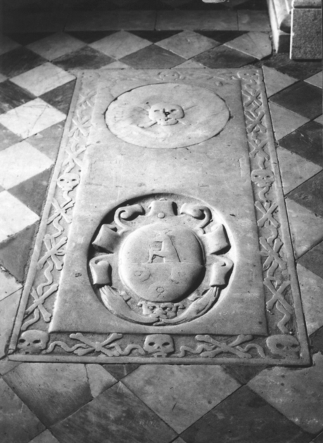 lastra tombale - ambito versiliese (fine sec. XVII)