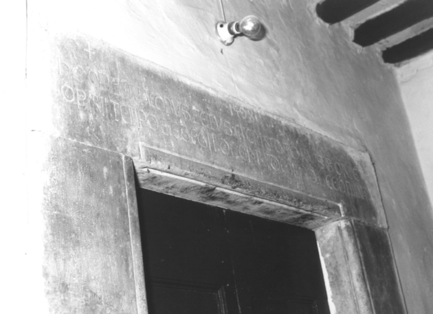 architrave - ambito versiliese (sec. XV)