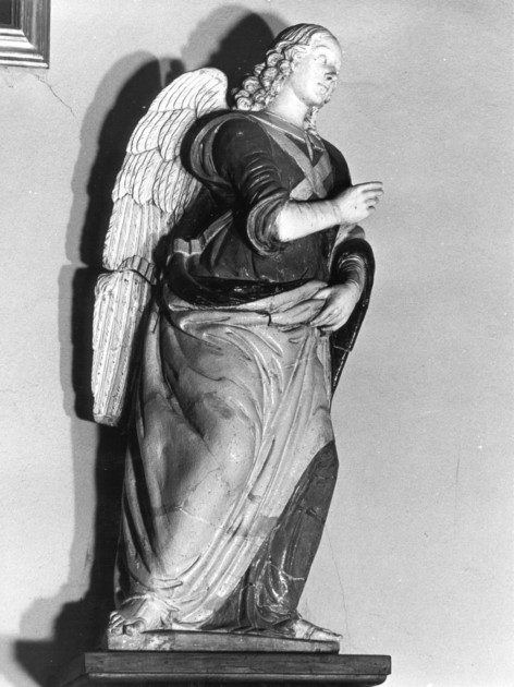 ANGELO ANNUNCIANTE (statua) di Della Robbia Giovanni Antonio (bottega) (inizio sec. XVI)