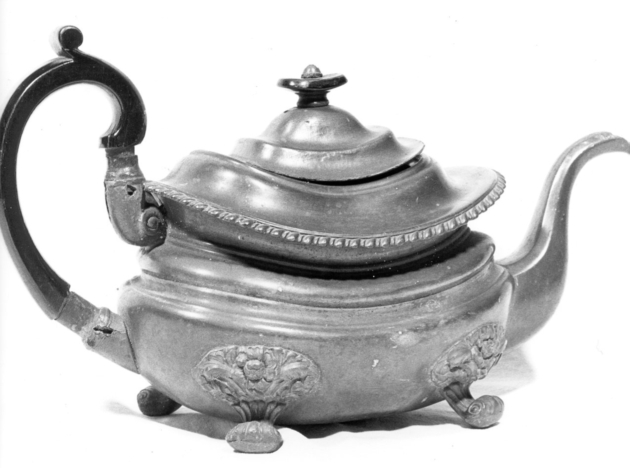 teiera - ambito inglese (metà sec. XIX)