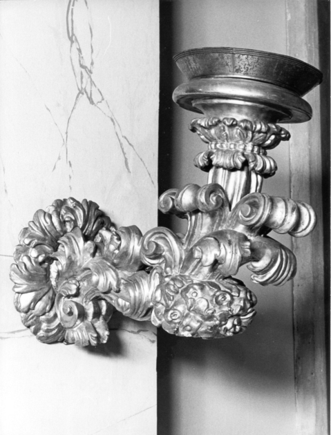 candeliere da parete, serie - bottega lucchese (secc. XVII/ XVIII)
