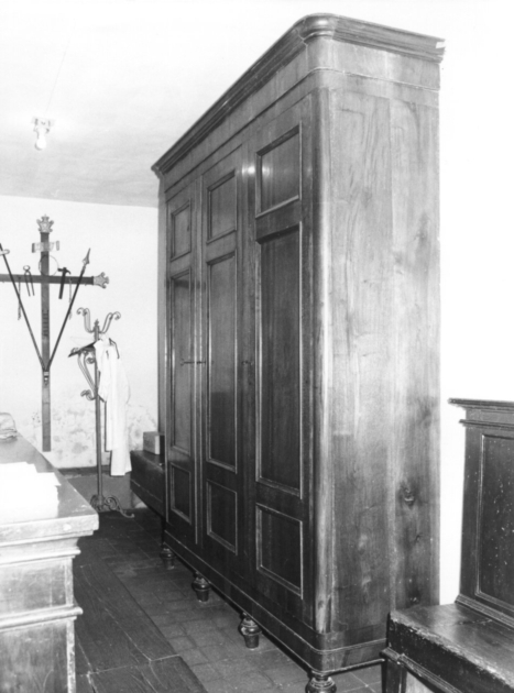 armadio - bottega lucchese (seconda metà sec. XIX)