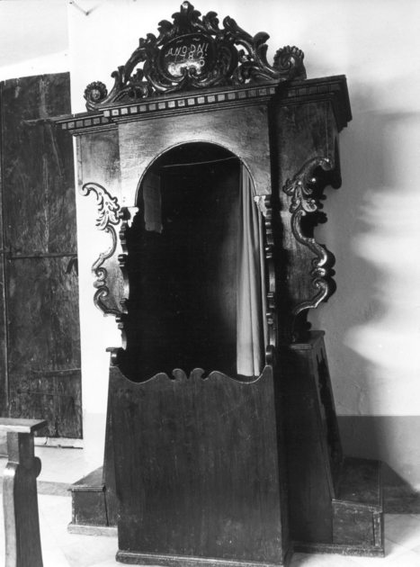 confessionale - bottega toscana (sec. XVIII)