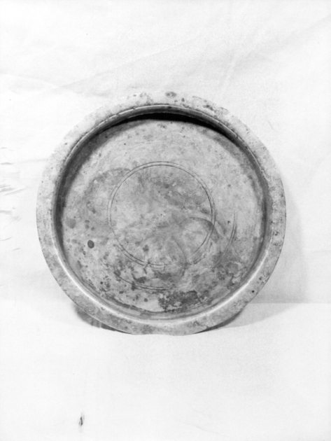 vassoio - ambito garfagnino (sec. XVII)