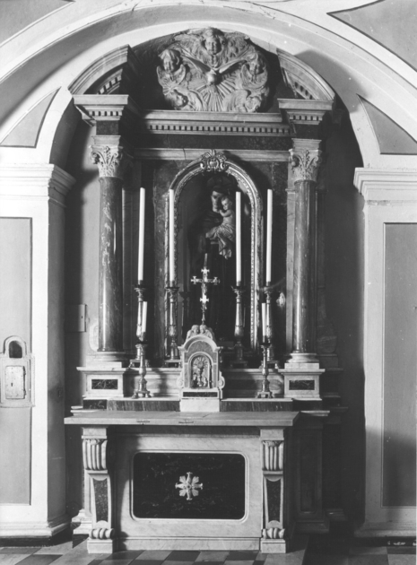 altare - ambito apuoversiliese (sec. XIX)