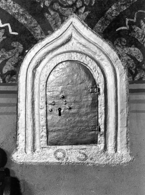 armadietto per oli santi - ambito garfagnino (secc. XVIII/ XIX)