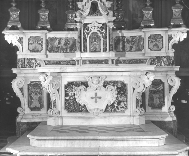 altare maggiore di Valli Carlo Antonio (sec. XVIII)