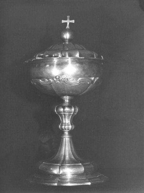 pisside - bottega lucchese (seconda metà sec. XVIII)