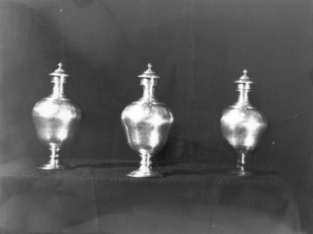 vasetti per oli santi di Strambi Salvatore (sec. XVIII)