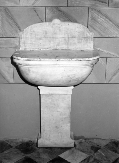 fonte battesimale - bottega lucchese (sec. XIX)