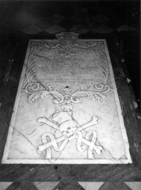 lastra tombale - bottega lucchese (sec. XVIII)