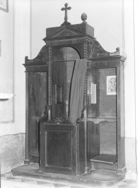 confessionale, serie - bottega lucchese (inizio sec. XIX)