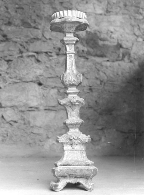 candeliere, serie - bottega lucchese (fine/inizio secc. XVIII/ XIX)