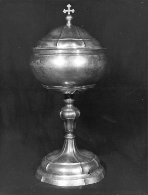 pisside - bottega genovese (?) (sec. XVIII)