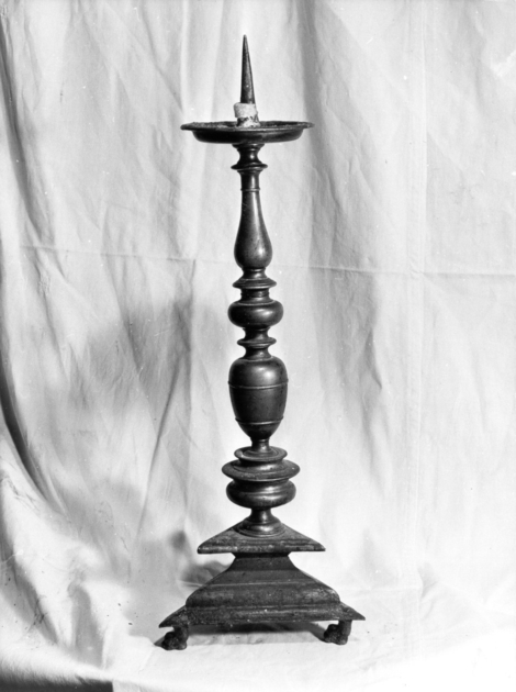 candeliere, serie - bottega toscana (secc. XVII/ XVIII)