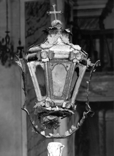 lanterna processionale, serie - ambito garfagnino (sec. XVIII)