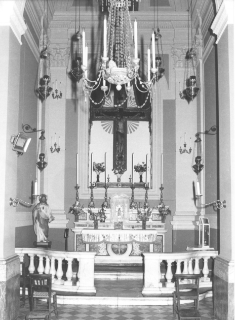 altare - ambito apuoversiliese (sec. XIX)