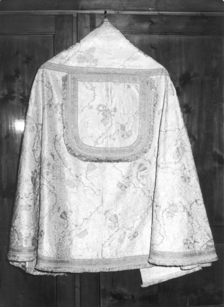 piviale - manifattura italiana (terzo quarto sec. XVIII)