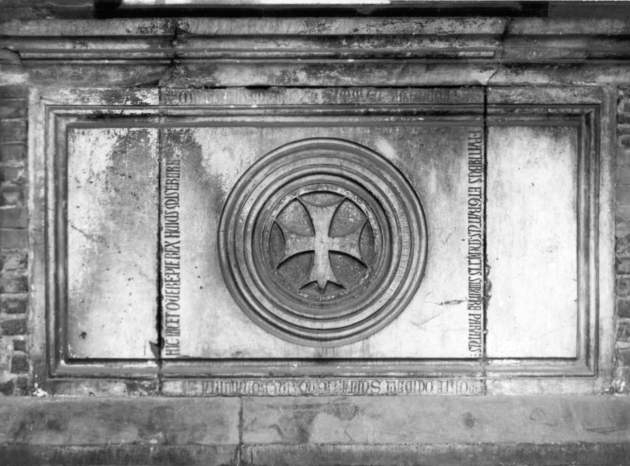 lastra tombale - bottega italiana (sec. XIII)