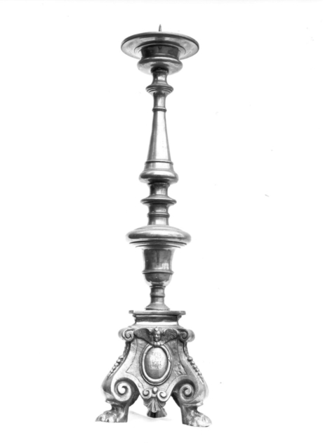 candeliere d'altare, serie - bottega italiana (metà sec. XX)