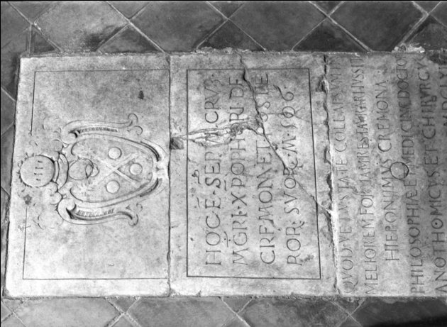 lapide tombale - bottega lucchese (sec. XVI)