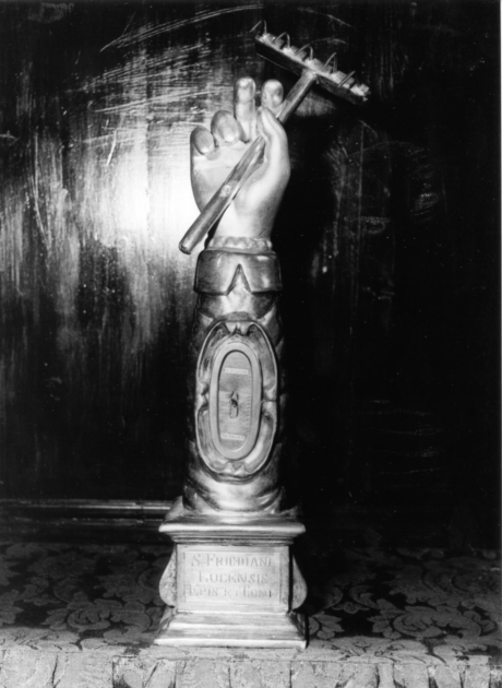 reliquiario antropomorfo - a braccio - manifattura lucchese (sec. XVIII)