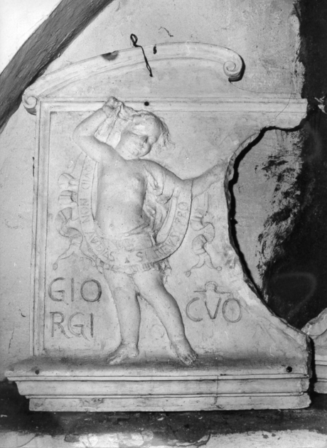 angeli con cartigli e iscrizioni (rilievo, opera isolata) di Angeloni Alfredo (sec. XX)