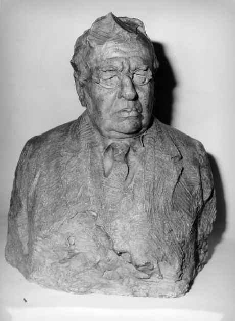 figura maschile (busto, opera isolata) di Angeloni Alfredo (sec. XX)