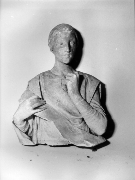 figura femminile (busto, serie) di Passaglia Augusto (secc. XIX/ XX)