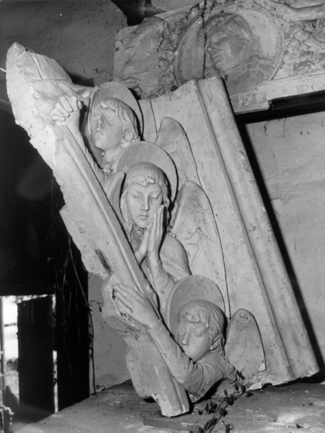 angeli (rilievo, frammento) - bottega lucchese (secc. XIX/ XX)