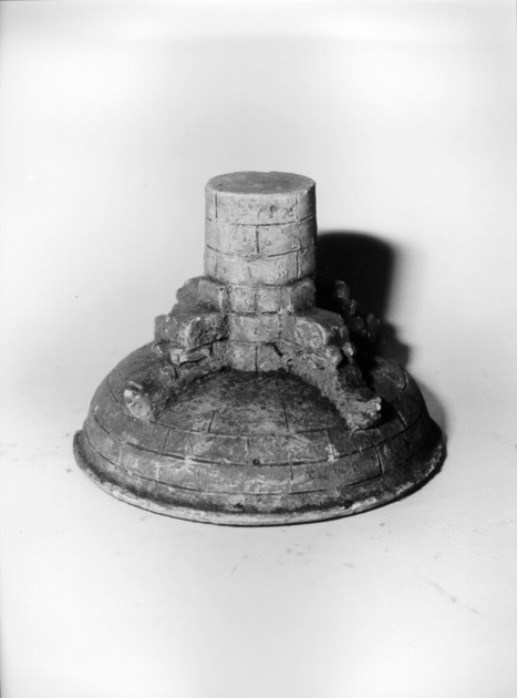 architettura (basamento, opera isolata) - bottega lucchese (secc. XIX/ XX)