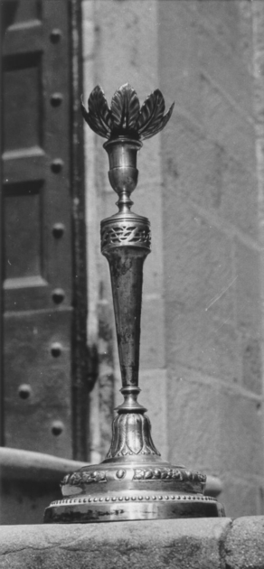 candeliere, serie - bottega lucchese (?) (inizio sec. XIX)