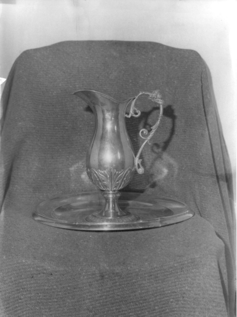 brocca - bottega toscana, manifattura lucchese (fine/inizio secc. XVIII/ XIX)